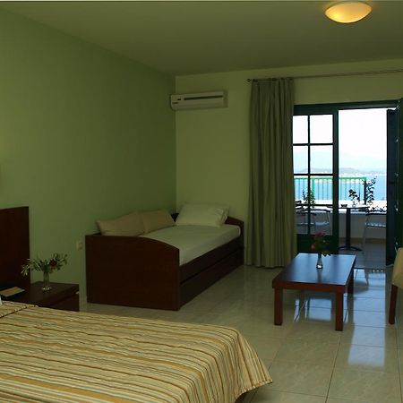 Skiathos Club Hotel & Suites Васіліас Номер фото