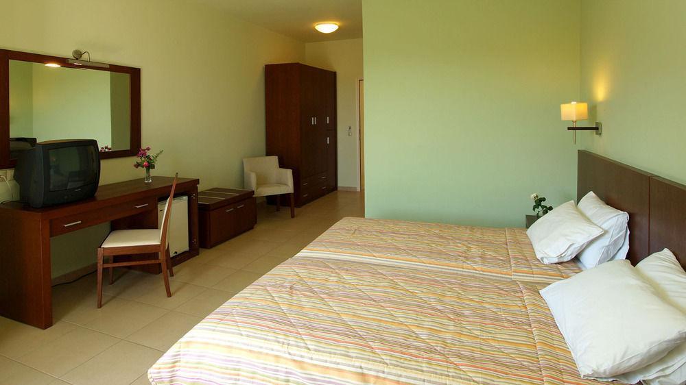 Skiathos Club Hotel & Suites Васіліас Екстер'єр фото