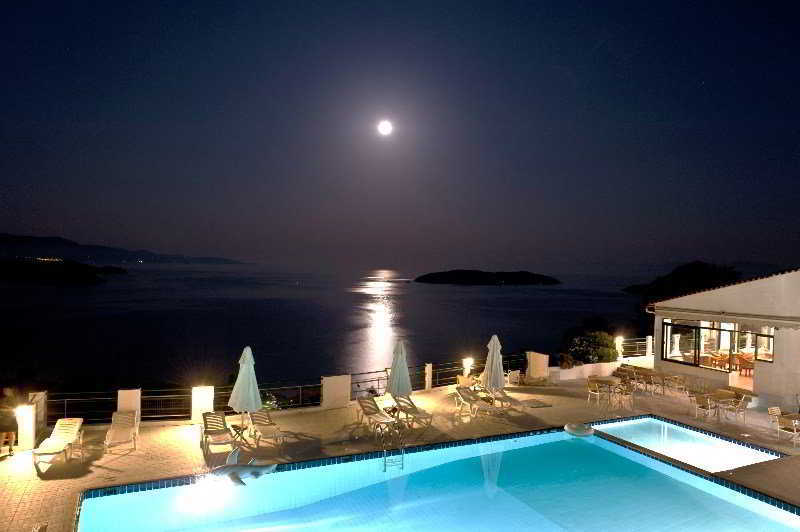 Skiathos Club Hotel & Suites Васіліас Екстер'єр фото