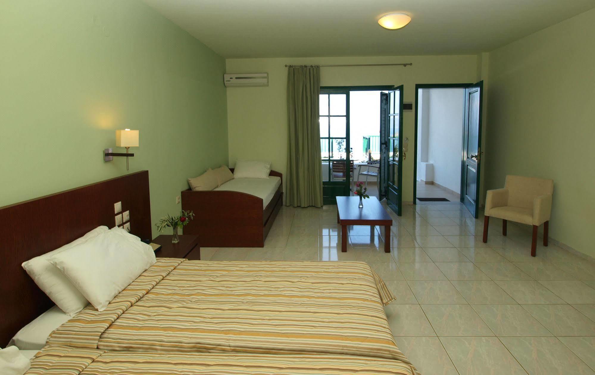 Skiathos Club Hotel & Suites Васіліас Екстер'єр фото