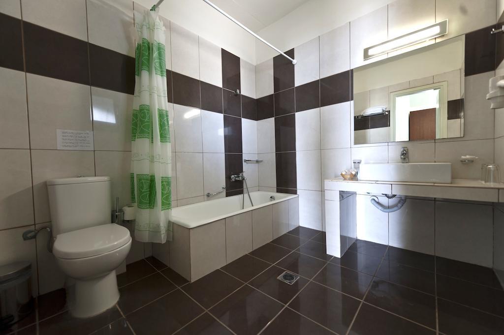Skiathos Club Hotel & Suites Васіліас Екстер'єр фото